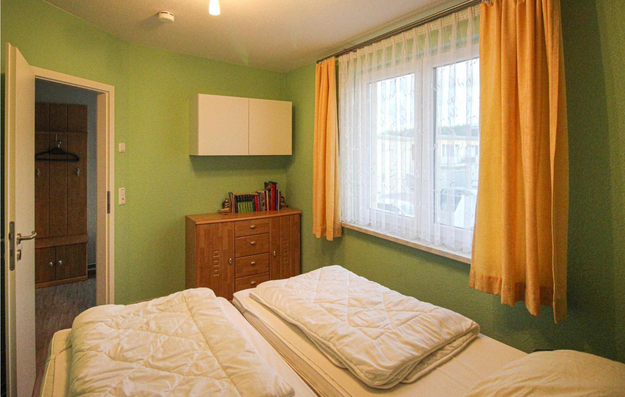 Stunning Apartment In Graal-Mueritz With Kitchen Ngoại thất bức ảnh